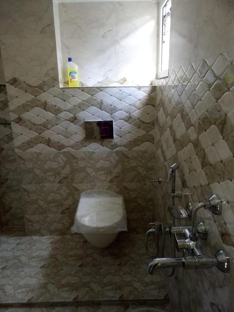גווהטי Bandana'S Bed & Breakfast מראה חיצוני תמונה